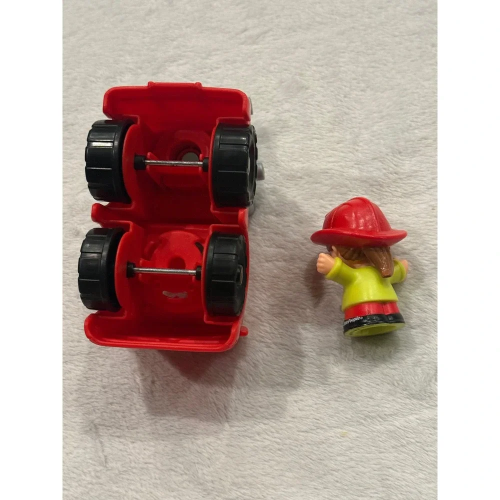 Fisher-Price Little People Fire Truck with Firefighter Erika Figure‎ Red Toy Set